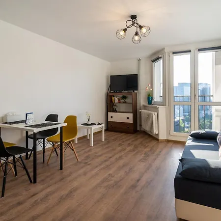 Apartment Spodek 17th Floor Studio